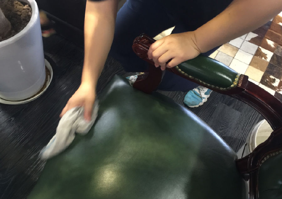 赤坎区家具清洗案例